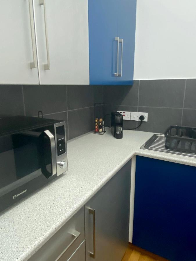 Lovely Studio Apartment In Pafos Екстер'єр фото